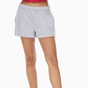 aritzia tna cozy fleece boyfriend basic sweatshorts in grey lilac
